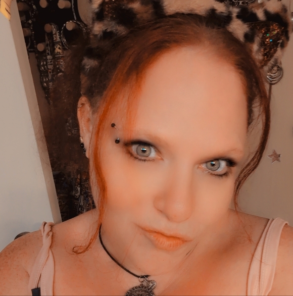 clothes, Purses - Picture 1 of 5